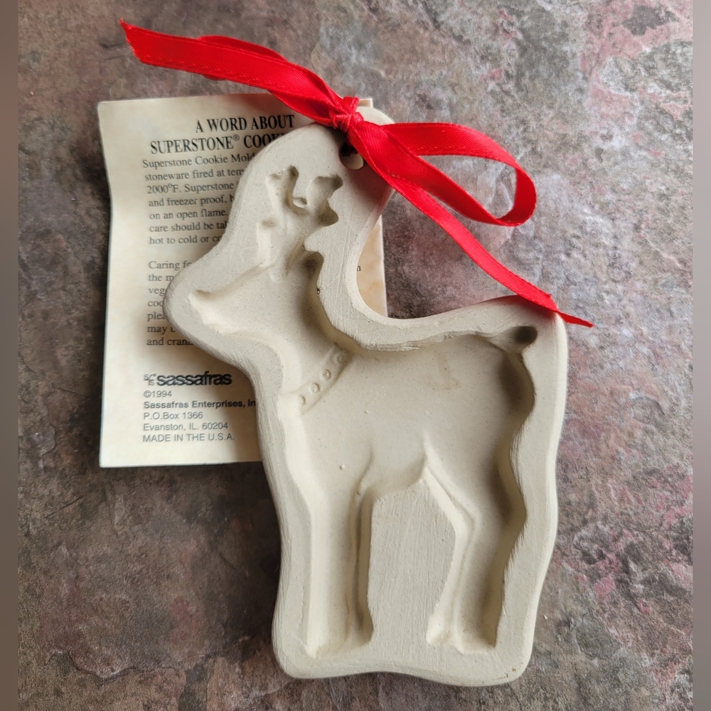 Reindeer stoneware cookie mold - 1994